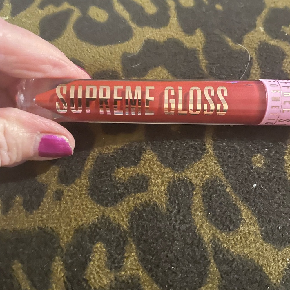 New Wifey supreme gloss new in box Jeffree Star